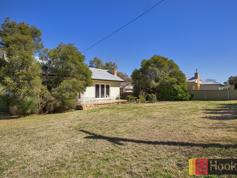 609 Armidale Road, Tamworth NSW 2340