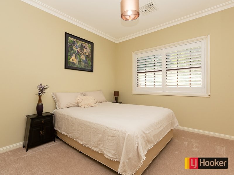 10 Arunta Place, East Tamworth NSW 2340