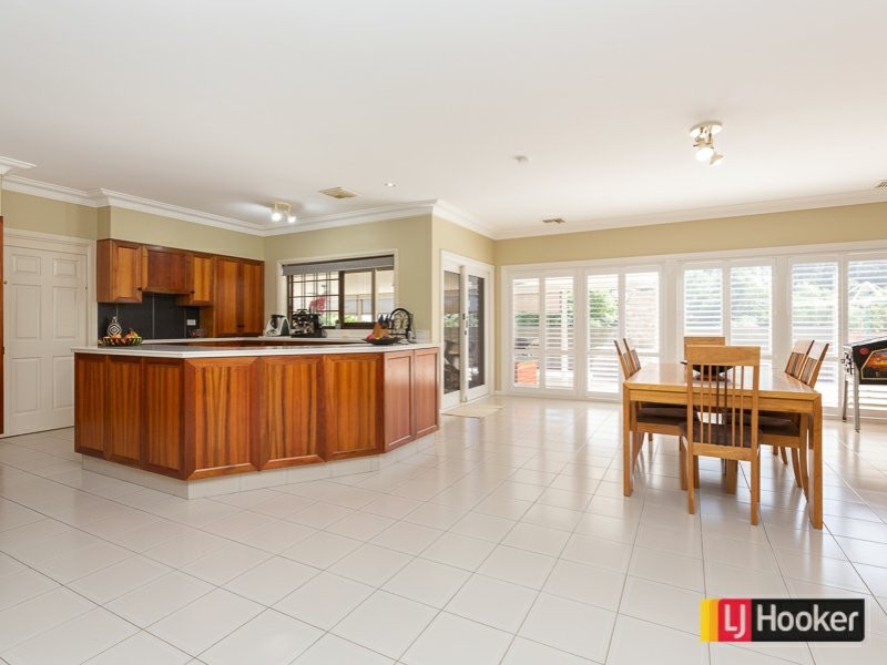 10 Arunta Place, East Tamworth NSW 2340