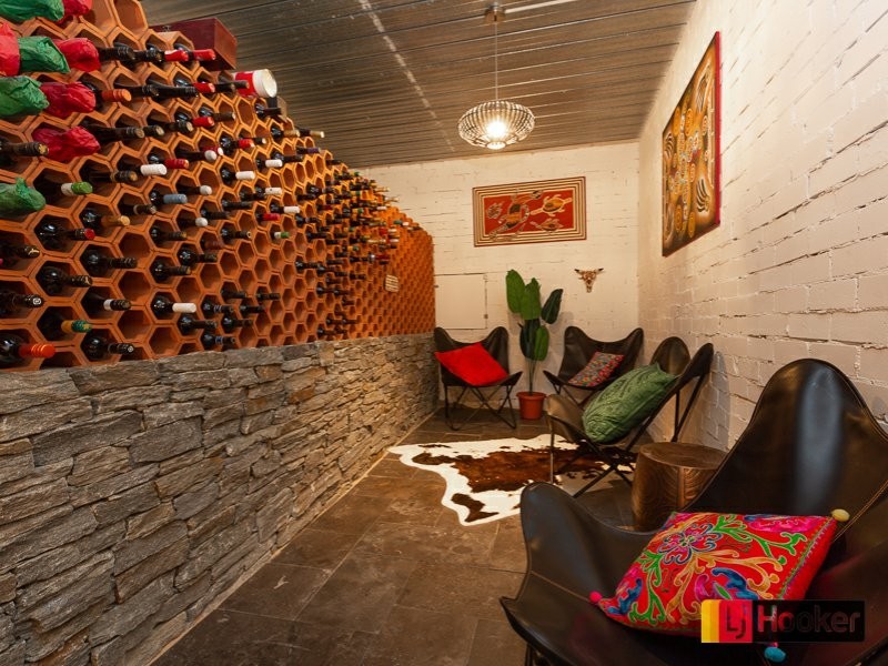 10 Arunta Place, East Tamworth NSW 2340