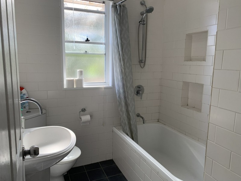 11 Rawson Avenue, East Tamworth NSW 2340