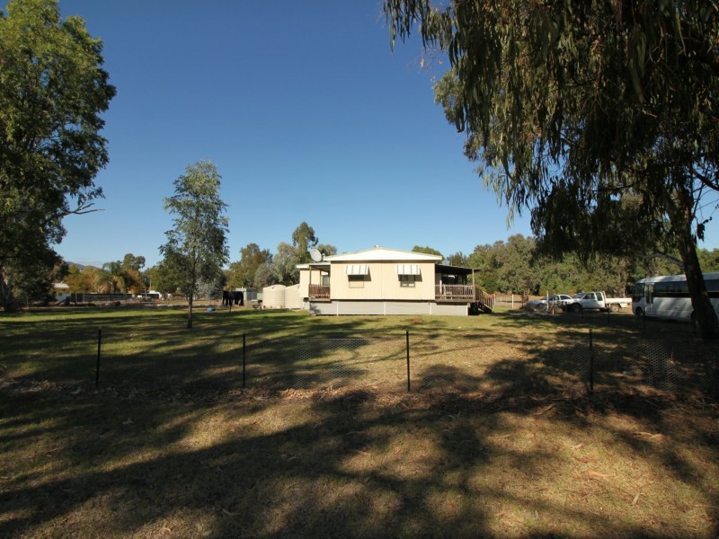 2 Monro, Woolomin NSW 2340