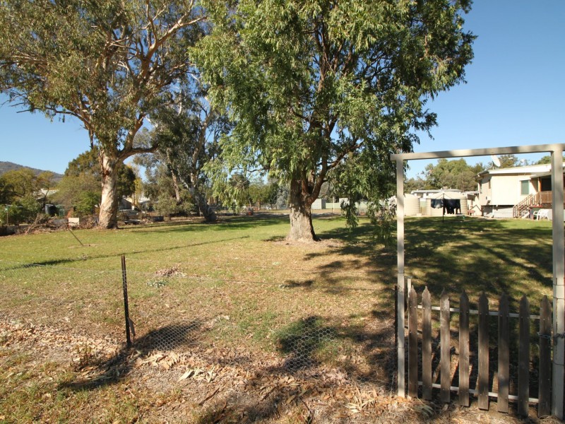 2 Monro, Woolomin NSW 2340