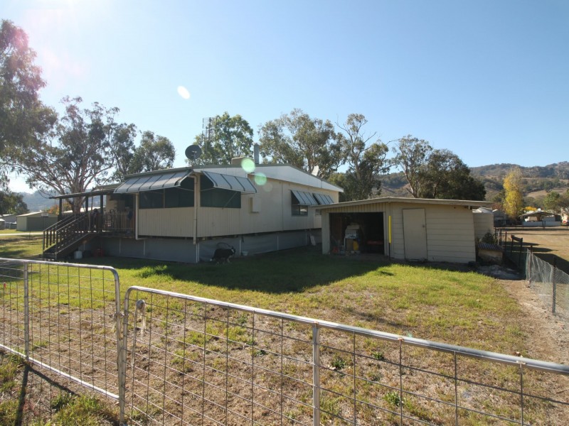 2 Monro, Woolomin NSW 2340
