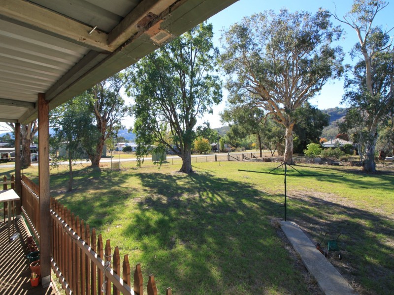 2 Monro, Woolomin NSW 2340