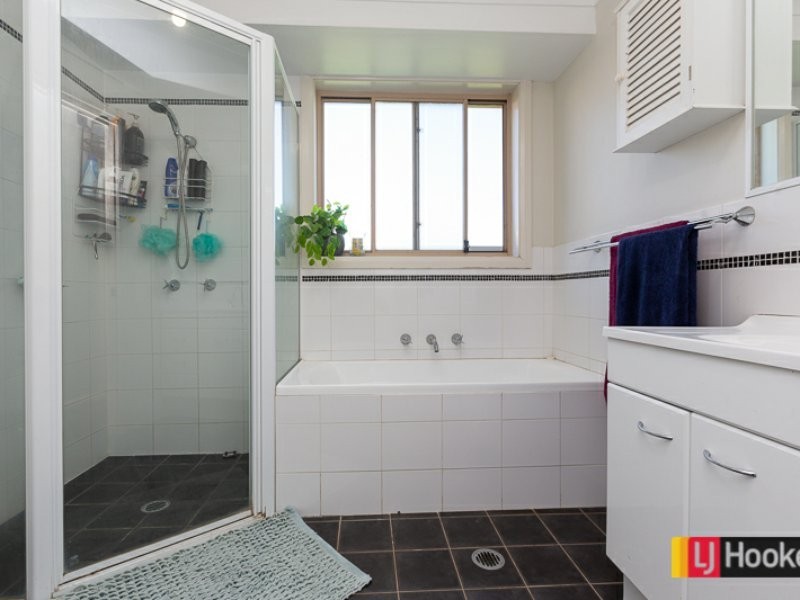 1 Tasman Place, Westdale NSW 2340