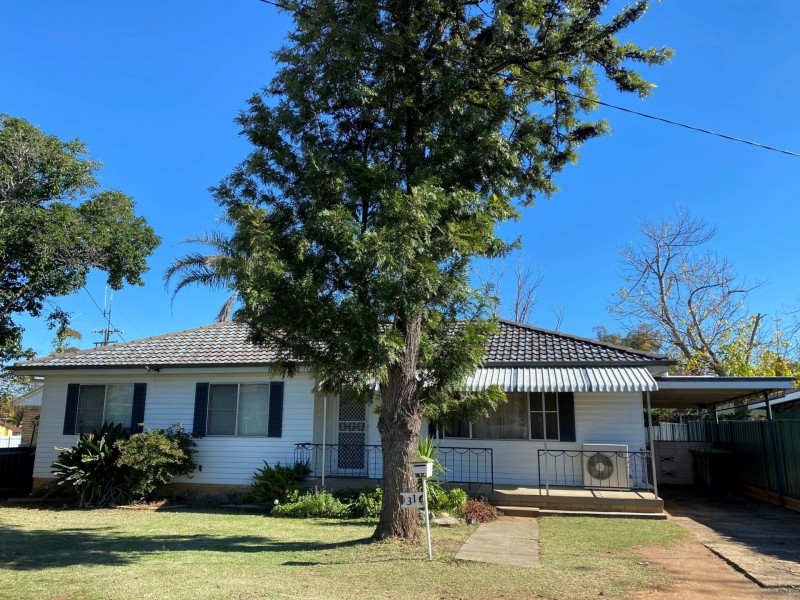 31 Ridge Street, Tamworth NSW 2340