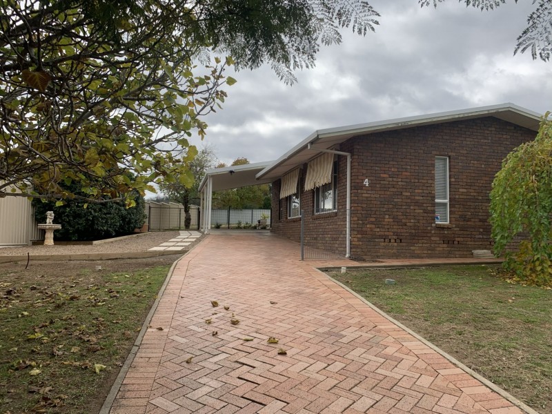 4 Banksia Street, Tamworth NSW 2340