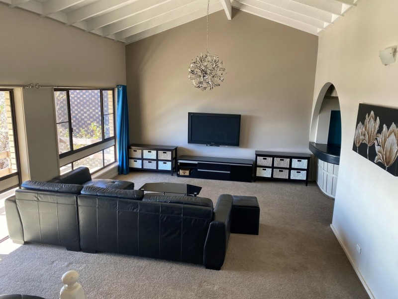 18 Amaroo Road, Tamworth NSW 2340