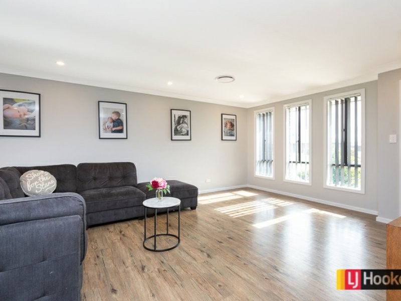 11 Glenmore Drive, Moore Creek NSW 2340