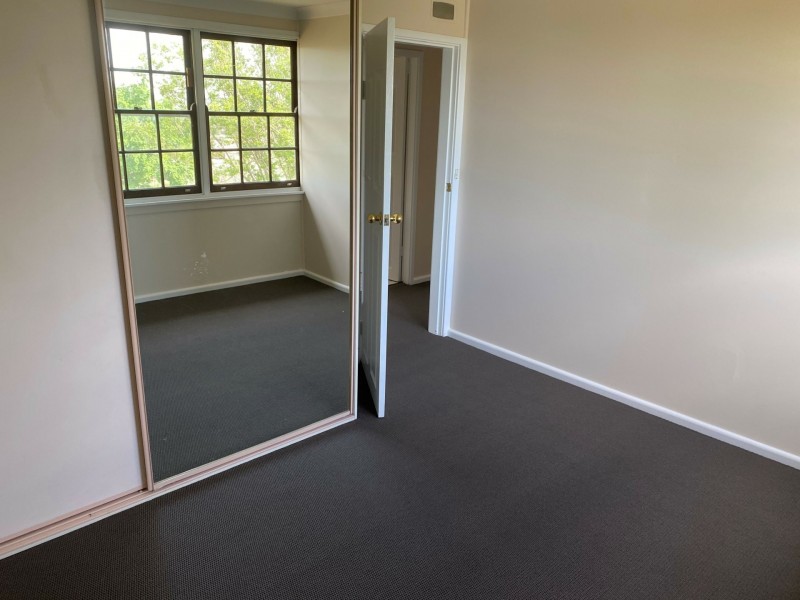 18 Fraser Crescent, Tamworth NSW 2340