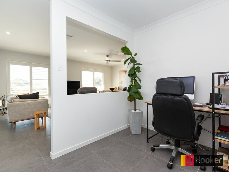 23 Peak Drive, Hillvue NSW 2340