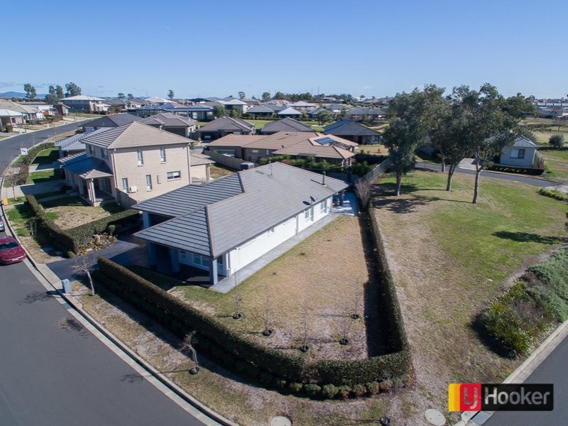 23 Peak Drive, Hillvue NSW 2340