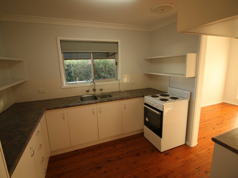 4 Fisher Road, Oxley Vale NSW 2340