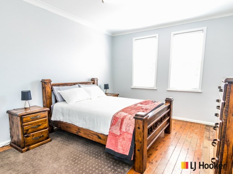 4 Church Street, West Tamworth NSW 2340