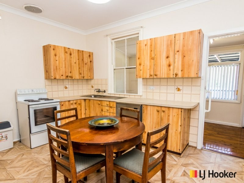 4 Church Street, West Tamworth NSW 2340
