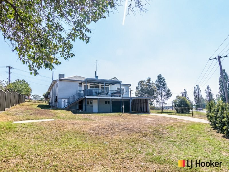 4 Church Street, West Tamworth NSW 2340
