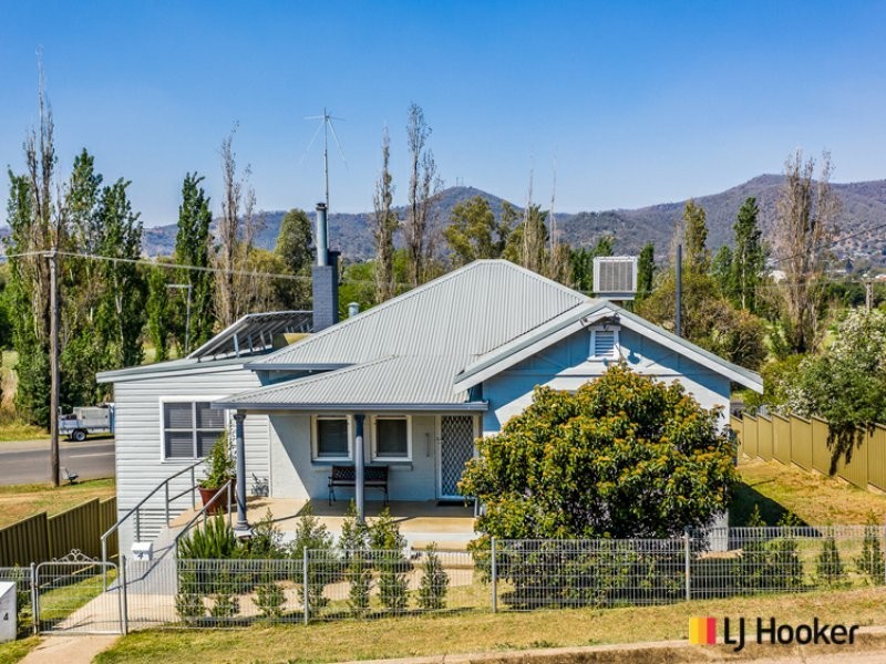 4 Church Street, West Tamworth NSW 2340
