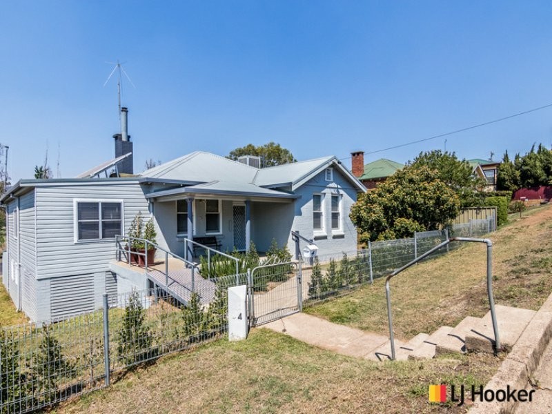 4 Church Street, West Tamworth NSW 2340