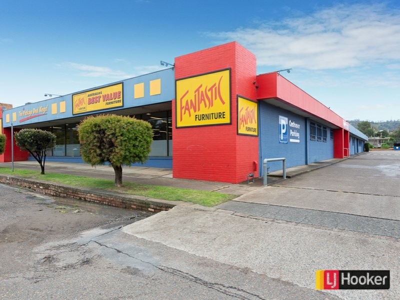 174-176 Peel Street, Tamworth NSW 2340