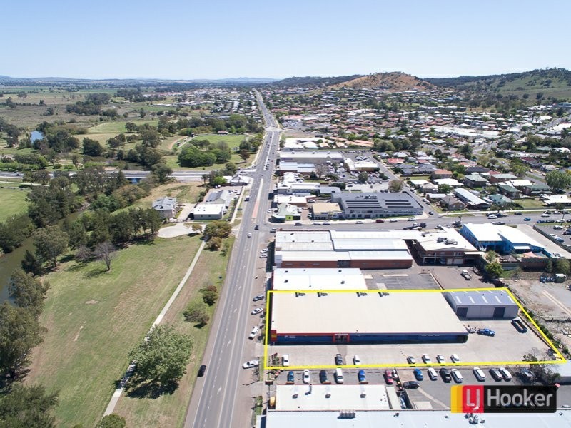 174-176 Peel Street, Tamworth NSW 2340