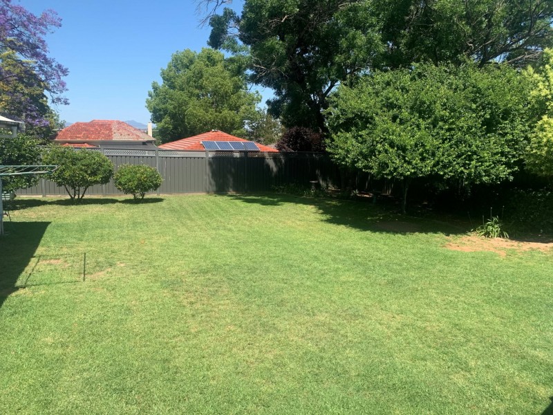 27 Dowell Avenue, Tamworth NSW 2340
