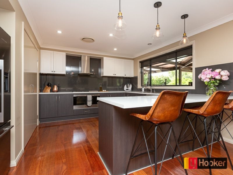 37 Sequoia Drive, Tamworth NSW 2340