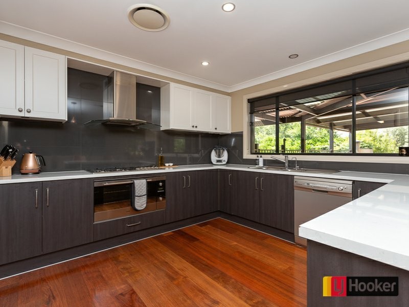 37 Sequoia Drive, Tamworth NSW 2340