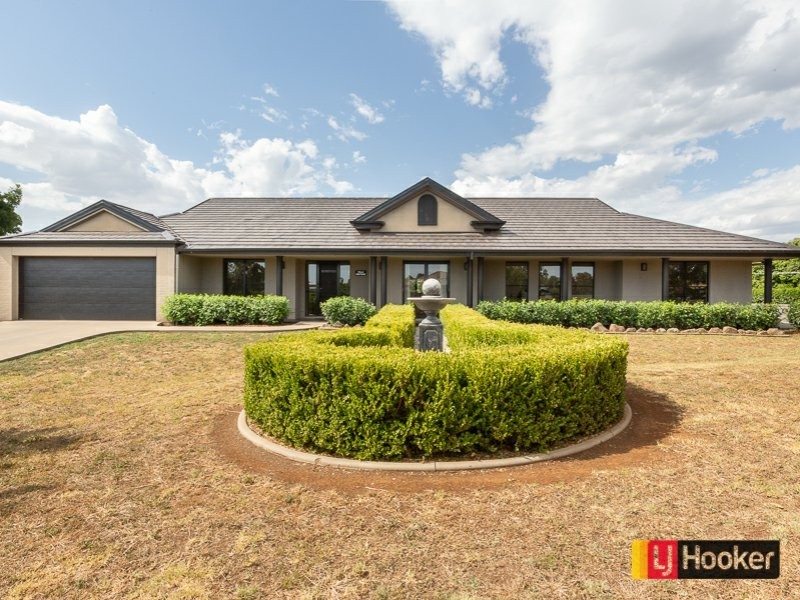 37 Sequoia Drive, Tamworth NSW 2340