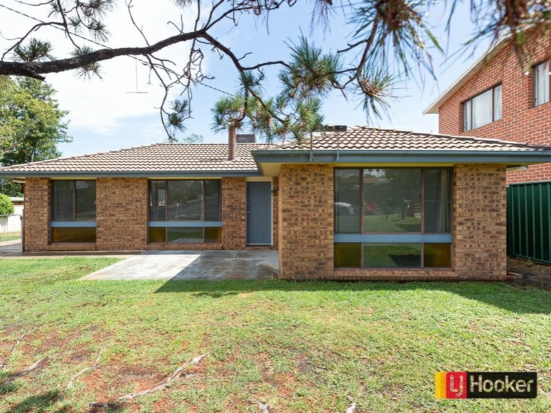 16 Carole Drive, Kootingal NSW 2352