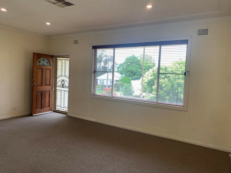 16 Sapphire Crescent, Tamworth NSW 2340