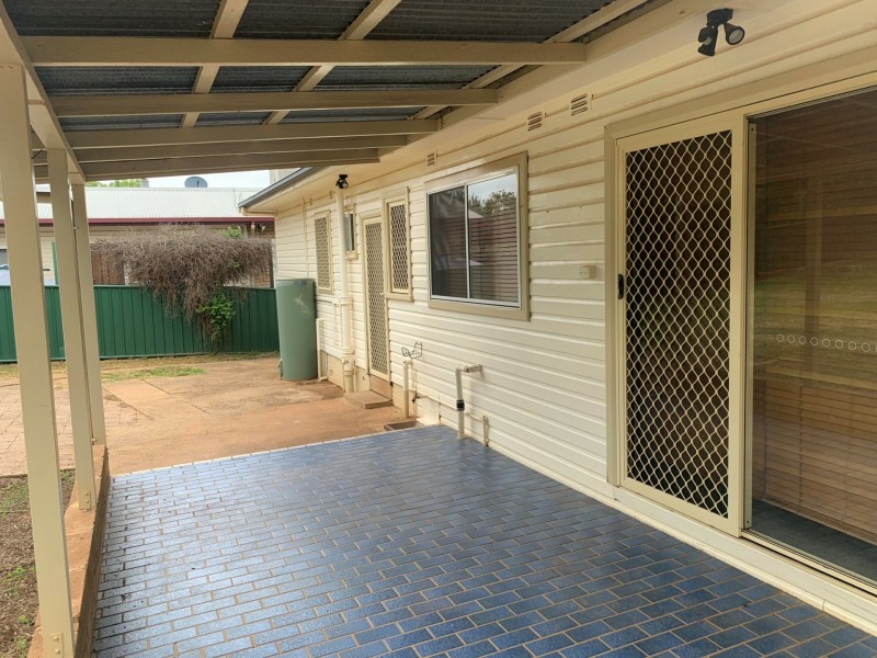 16 Sapphire Crescent, Tamworth NSW 2340