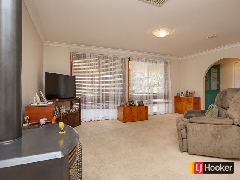 5 Coolabah Close, Tamworth NSW 2340