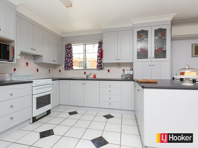 36 Denman Avenue, Kootingal NSW 2352