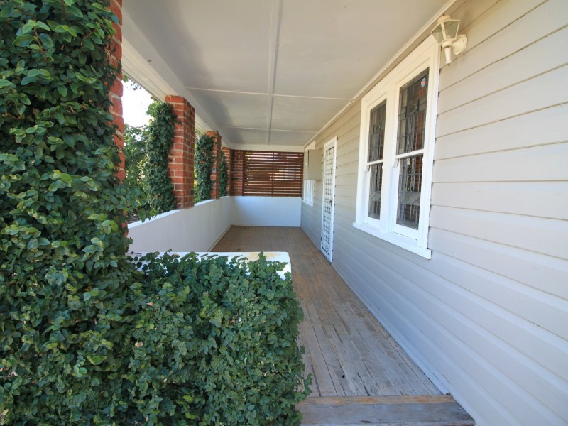 39 Gipps Street, Tamworth NSW 2340