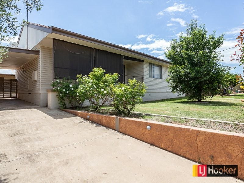 10 Gladys Street, Tamworth NSW 2340
