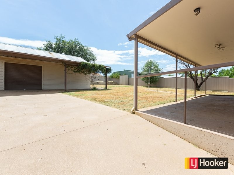 10 Gladys Street, Tamworth NSW 2340