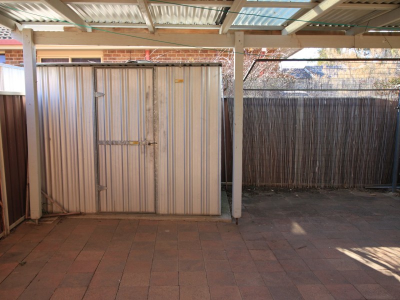 2/11 Illoura Street, Tamworth NSW 2340