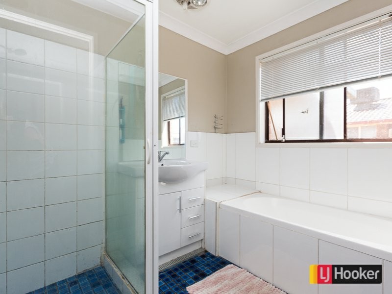 1 Nowland Crescent, Tamworth NSW 2340