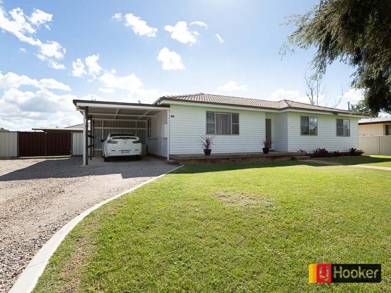 17 Evans Street, Tamworth NSW 2340