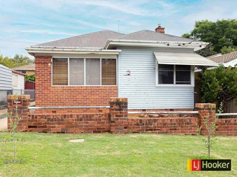 7 Elizabeth Street, Tamworth NSW 2340