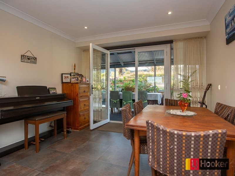 9 Glenview Place, Tamworth NSW 2340