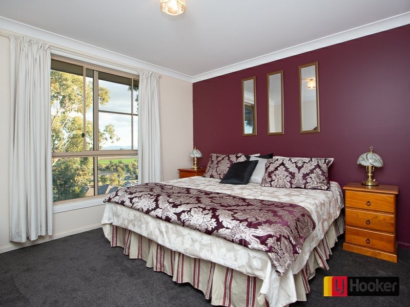 9 Glenview Place, Tamworth NSW 2340