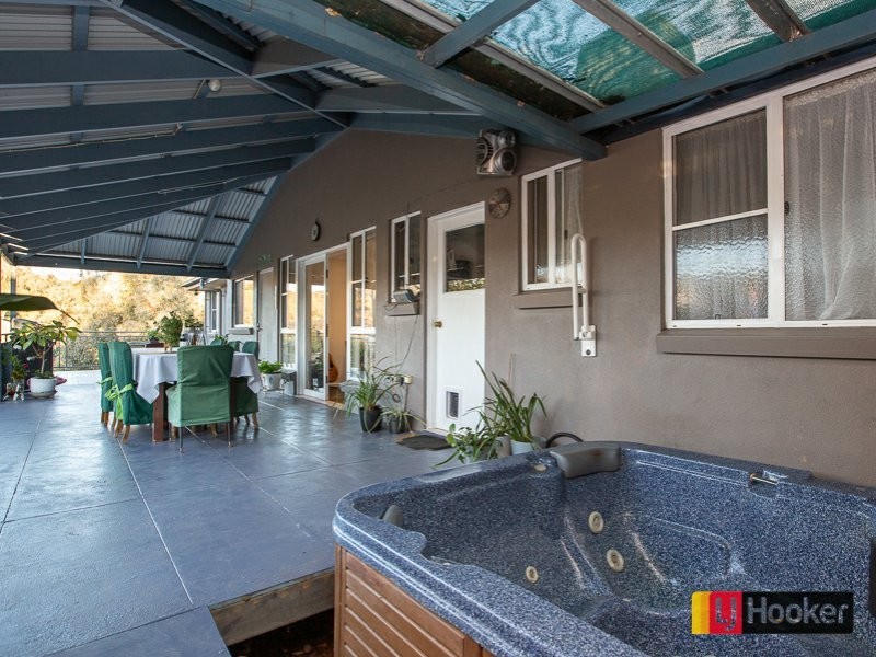 9 Glenview Place, Tamworth NSW 2340