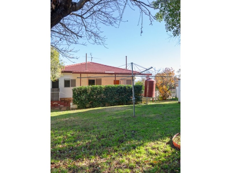 32 Levien Avenue, East Tamworth NSW 2340