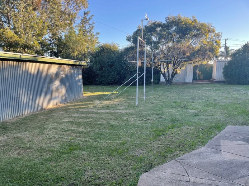 22 Railway Street, Nemingha NSW 2340