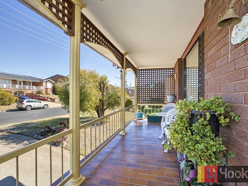 9 Amaroo Road, Tamworth NSW 2340