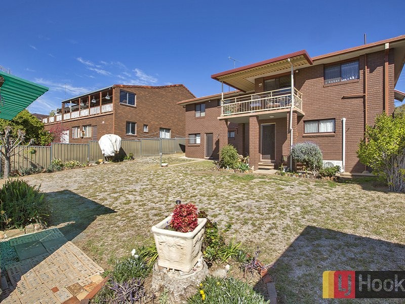 9 Amaroo Road, Tamworth NSW 2340