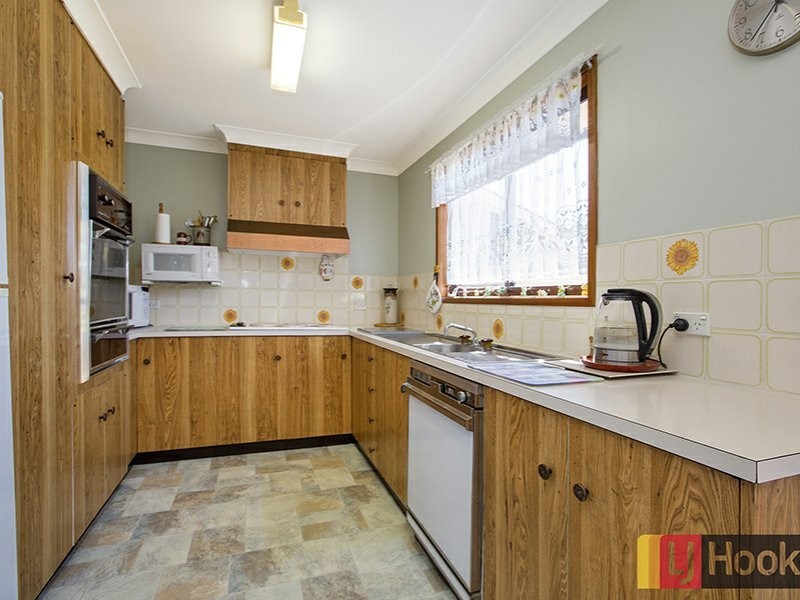 9 Amaroo Road, Tamworth NSW 2340