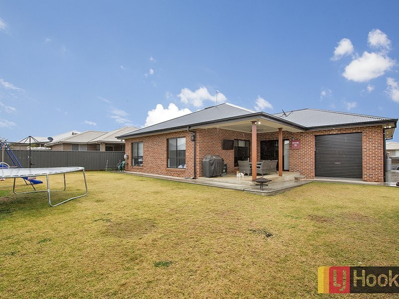 3 Illawarra Place, Calala NSW 2340
